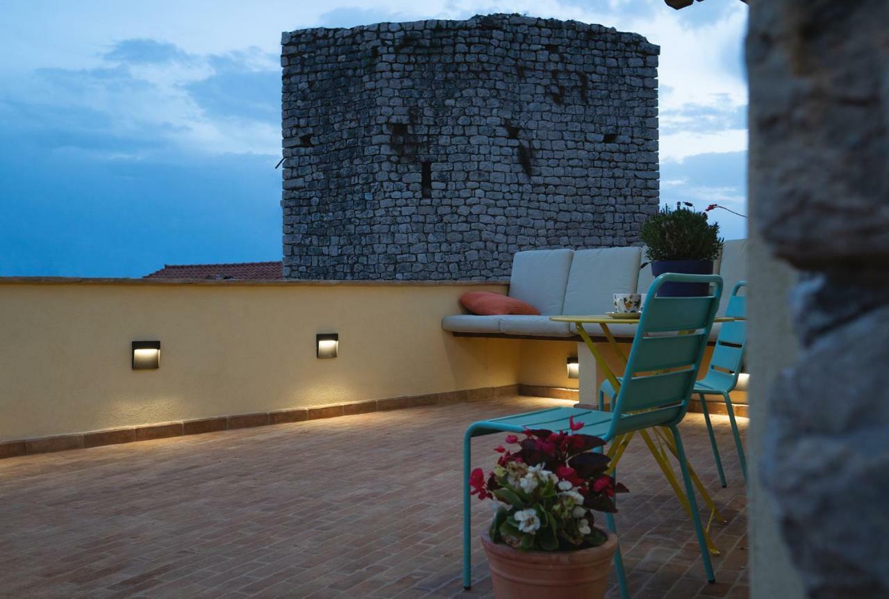 Aurora Medieval House Sermoneta Exterior photo